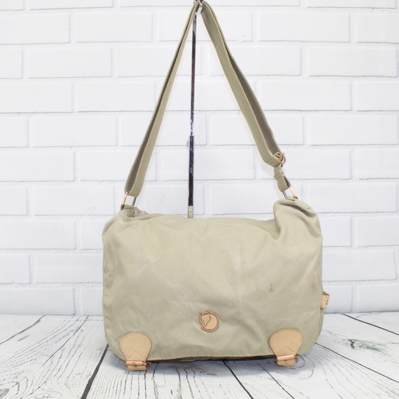 Fjallraven Other - Fjallraven Messenger Shoulder Bag G-1000